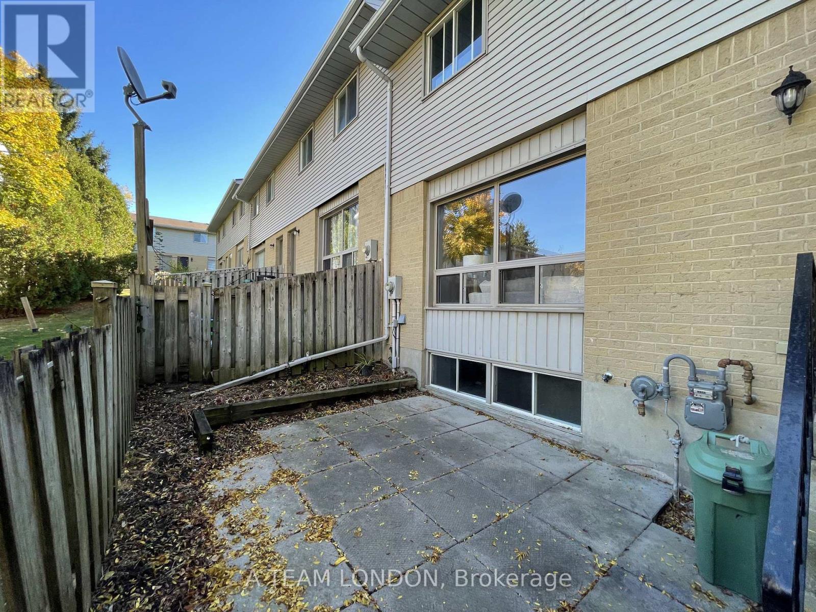 66 - 35 Waterman Avenue, London South, Ontario  N6C 5T8 - Photo 17 - X12484418