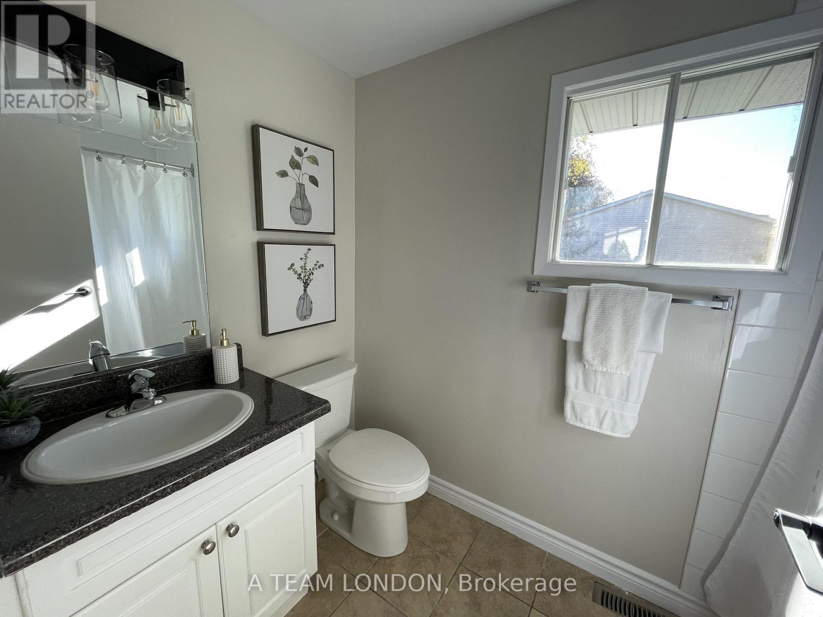 66 - 35 Waterman Avenue, London South, Ontario  N6C 5T8 - Photo 19 - X12484418
