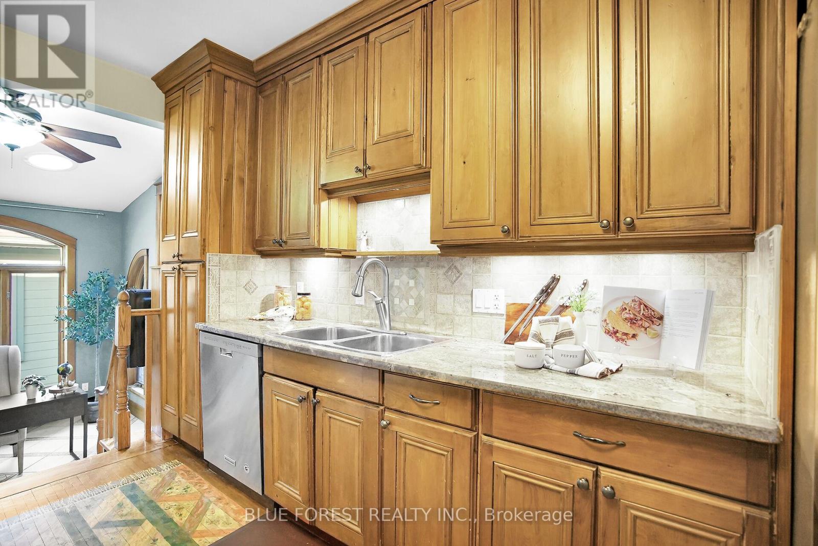 281 Cathcart Street, London South, Ontario  N6C 3N6 - Photo 25 - X12484438