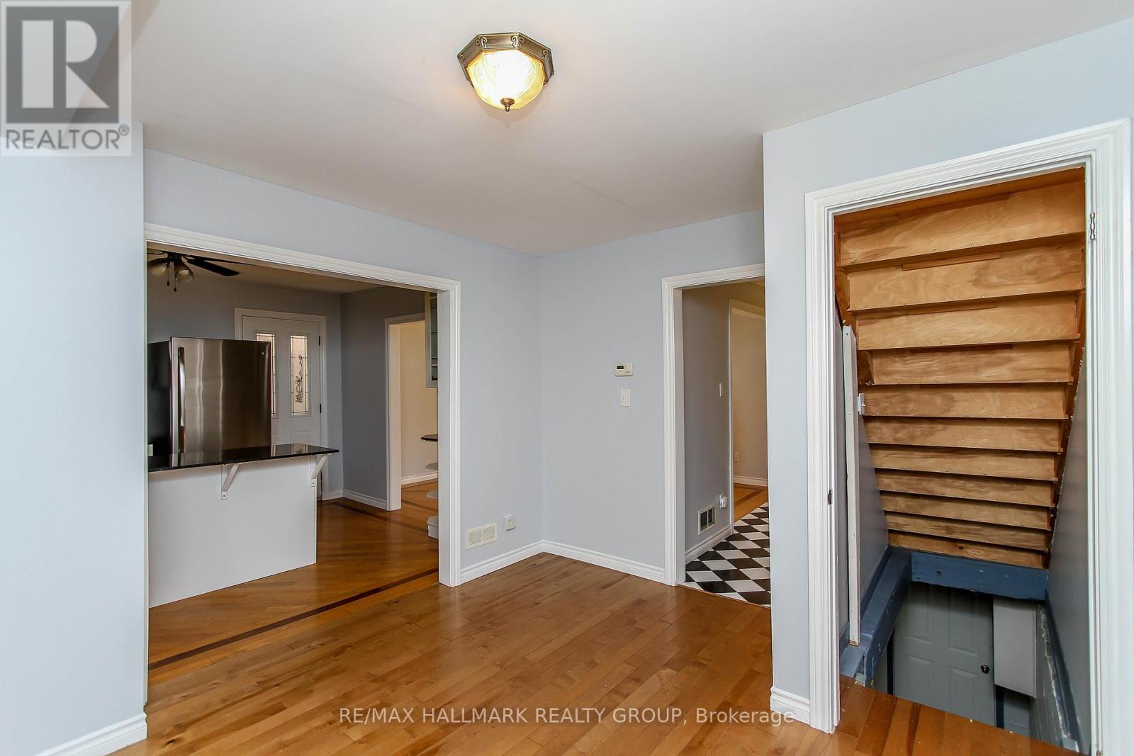 179 Genest Street, Ottawa, Ontario  K1L 7Y8 - Photo 11 - X12484442