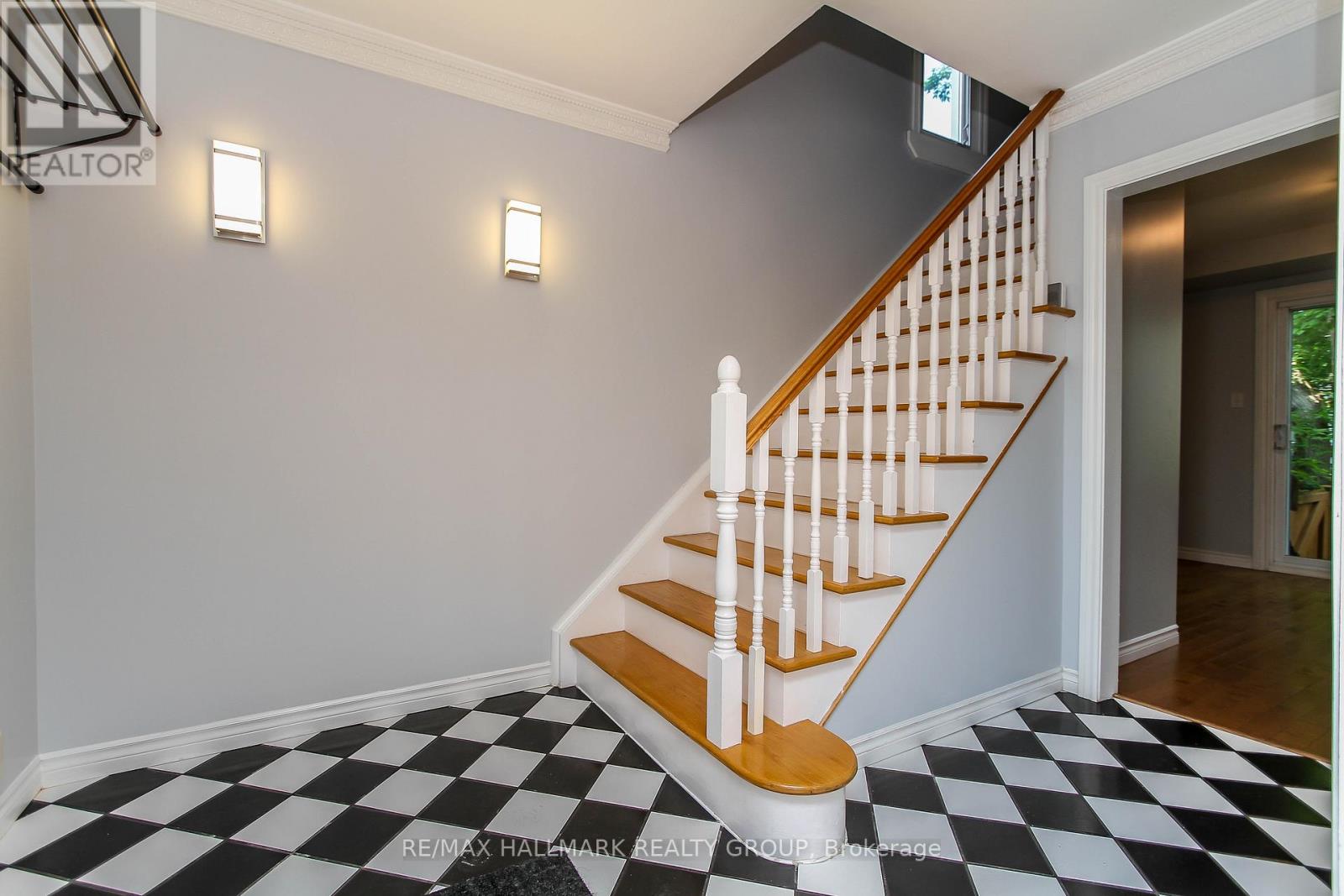 179 Genest Street, Ottawa, Ontario  K1L 7Y8 - Photo 12 - X12484442