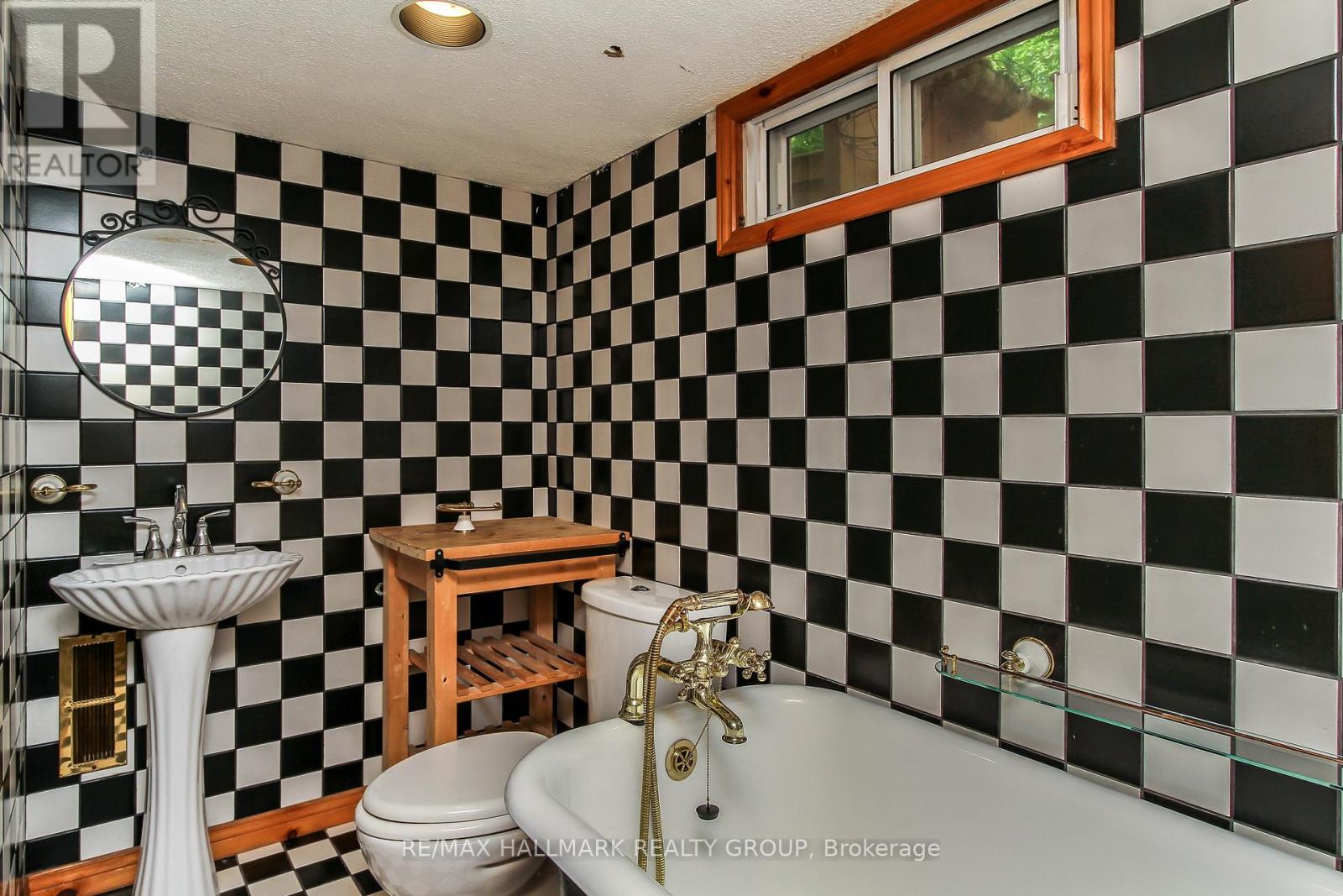 179 Genest Street, Ottawa, Ontario  K1L 7Y8 - Photo 22 - X12484442