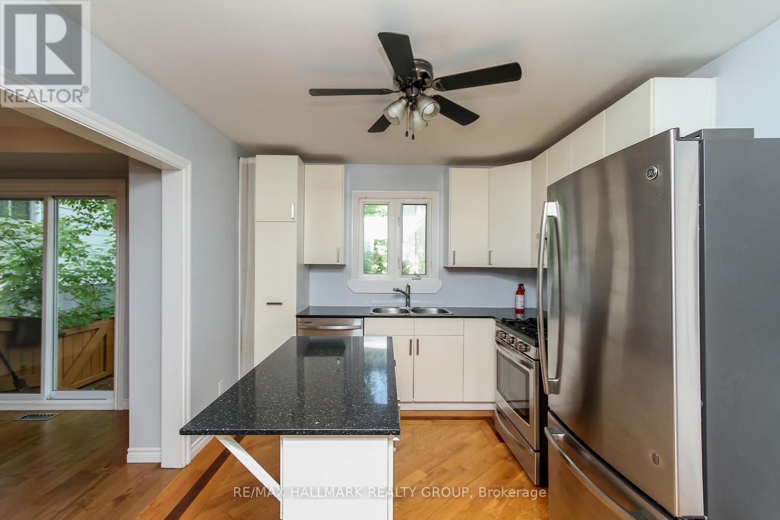 179 Genest Street, Ottawa, Ontario  K1L 7Y8 - Photo 8 - X12484442