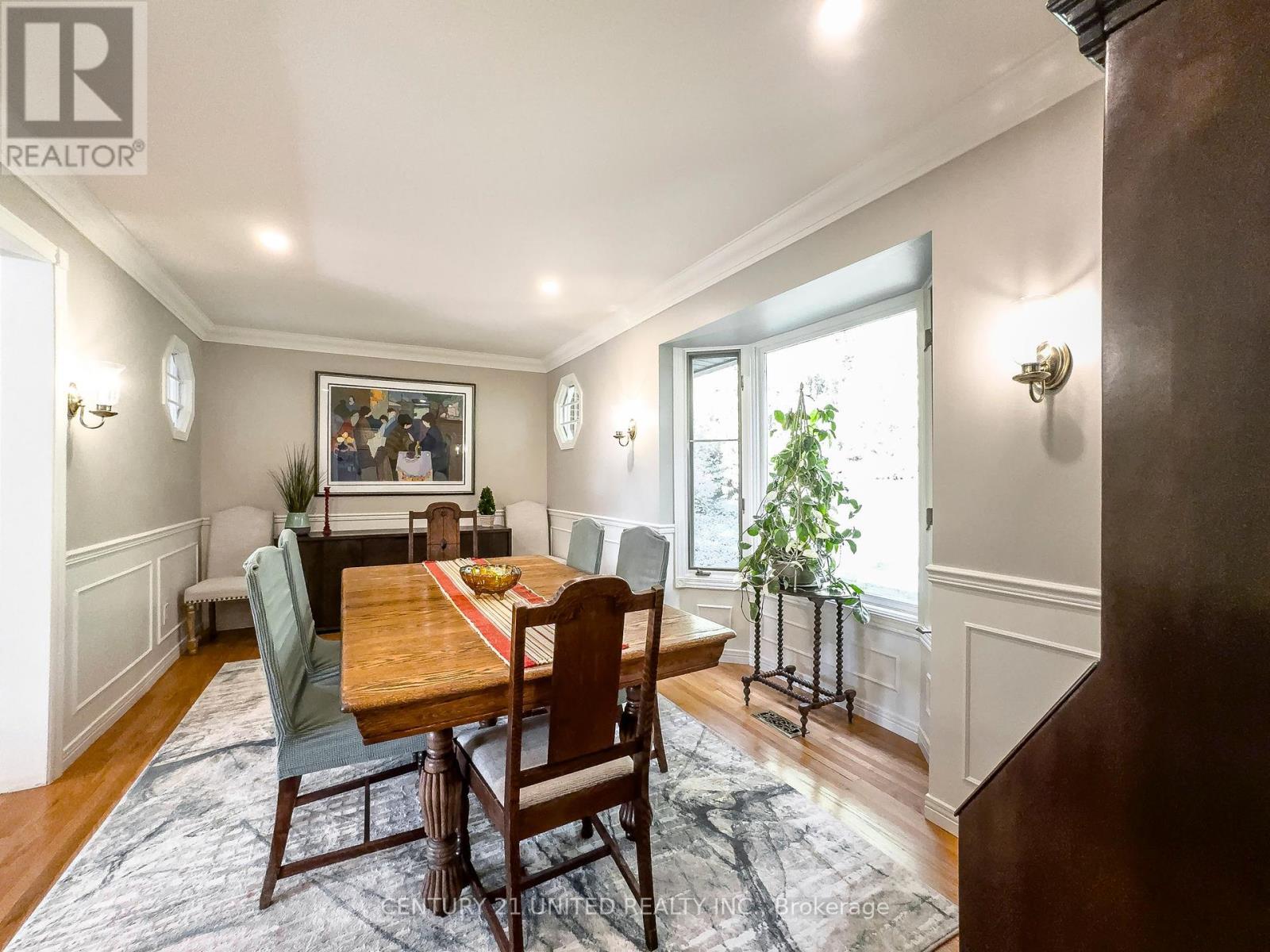 45 Crestwood Avenue, Peterborough, Ontario K9J 1N1 - Photo 17 - X12419689