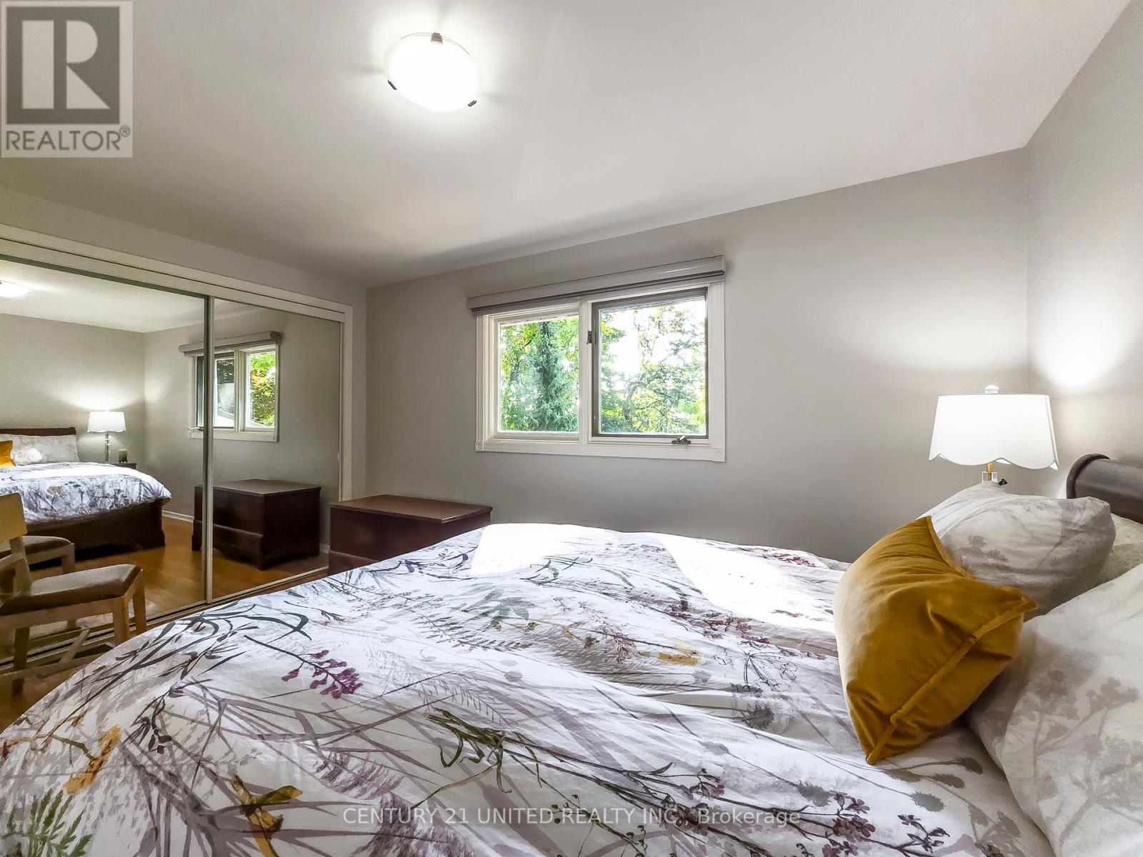 45 Crestwood Avenue, Peterborough, Ontario K9J 1N1 - Photo 23 - X12419689