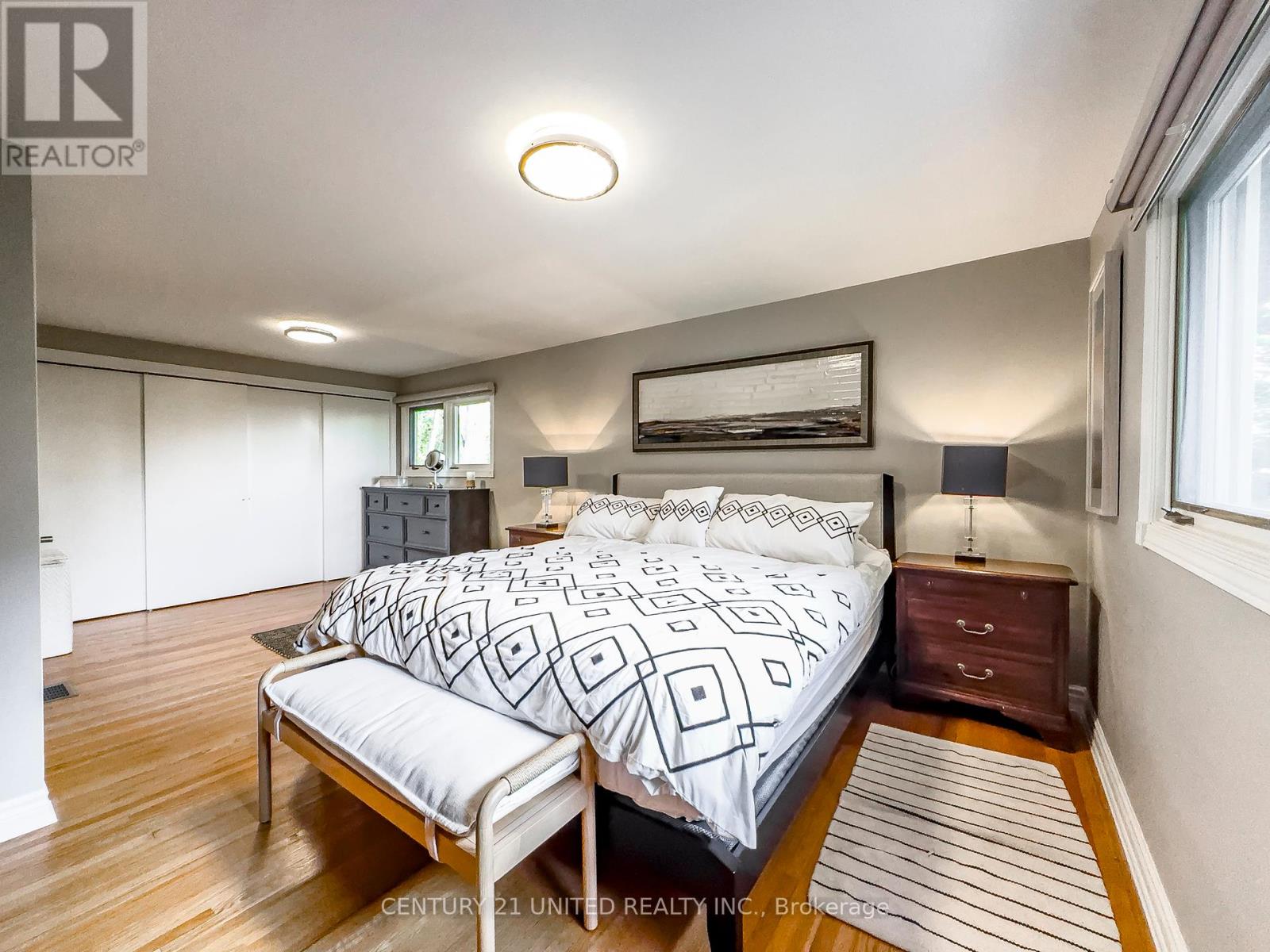 45 Crestwood Avenue, Peterborough, Ontario K9J 1N1 - Photo 26 - X12419689