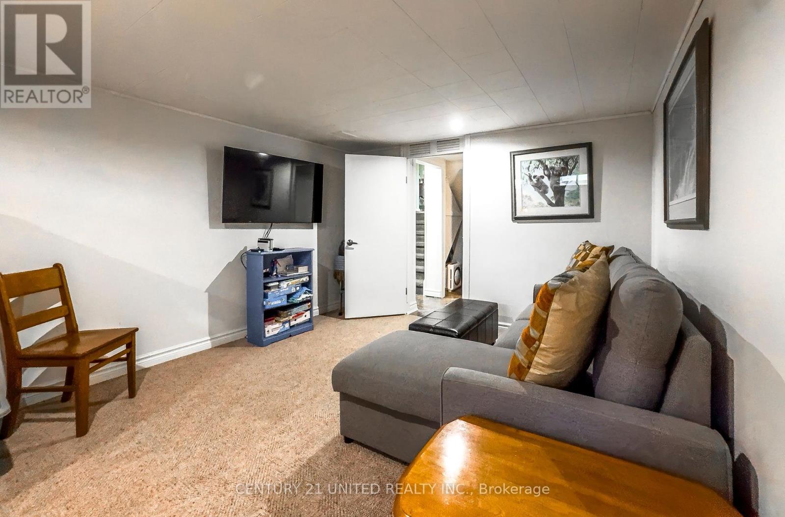 45 Crestwood Avenue, Peterborough, Ontario K9J 1N1 - Photo 34 - X12419689