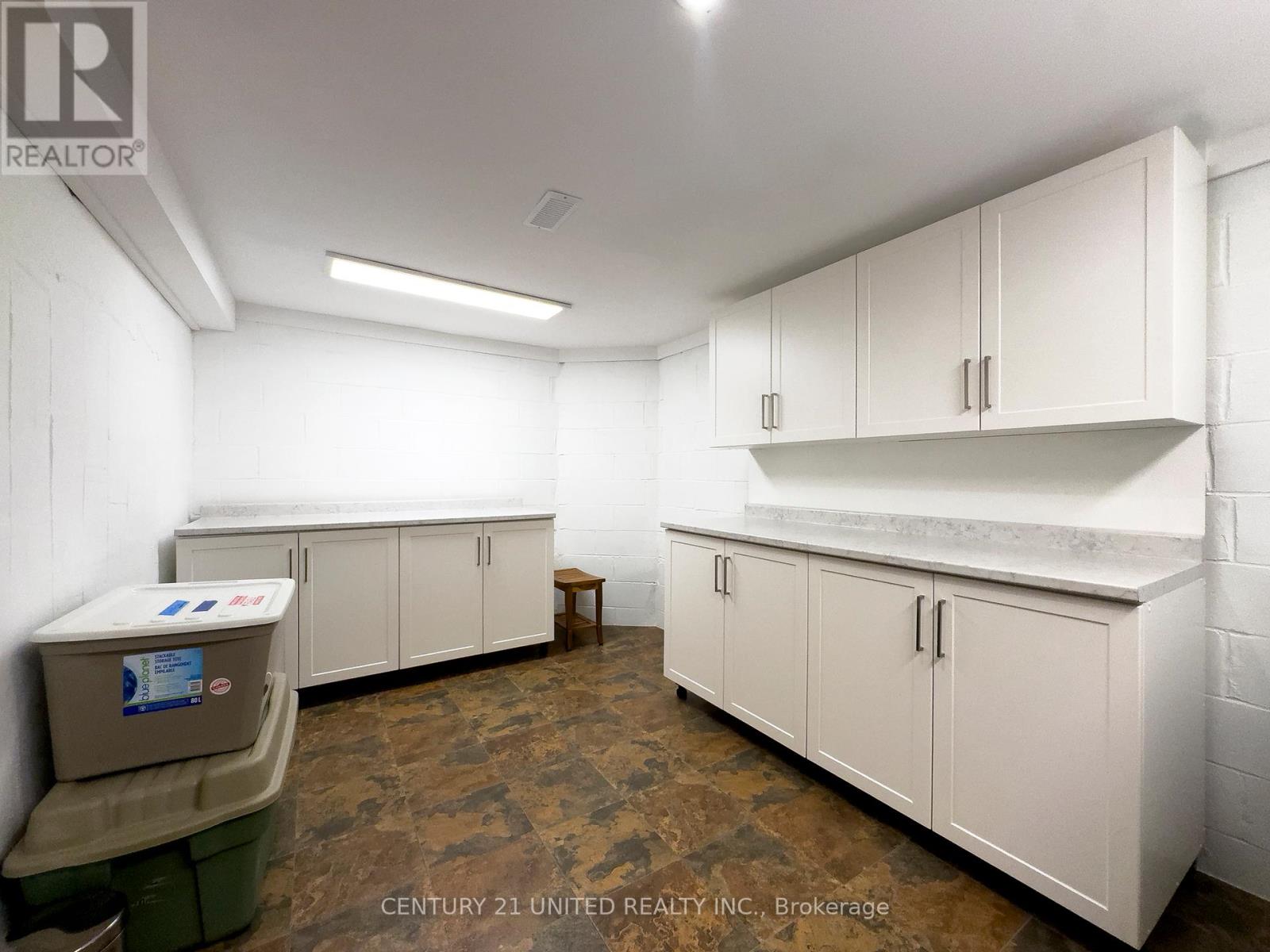 45 Crestwood Avenue, Peterborough, Ontario K9J 1N1 - Photo 37 - X12419689