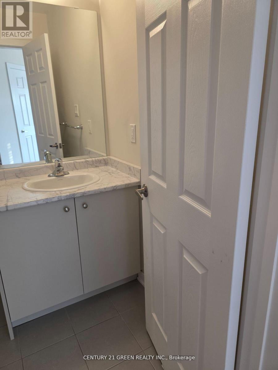 414 Eastbridge Avenue, Welland, Ontario  L3B 0M7 - Photo 30 - X12484319