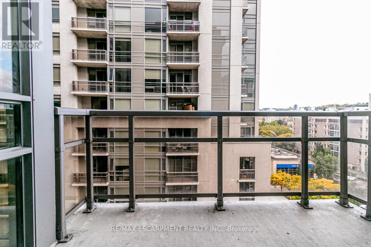 801 - 150 Main Street W, Hamilton, Ontario  L8P 1H8 - Photo 13 - X12484332