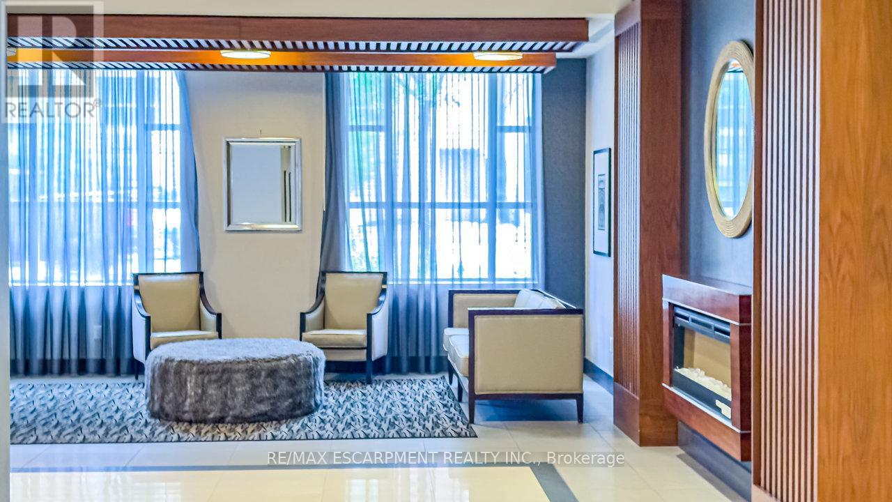 801 - 150 Main Street W, Hamilton, Ontario  L8P 1H8 - Photo 4 - X12484332