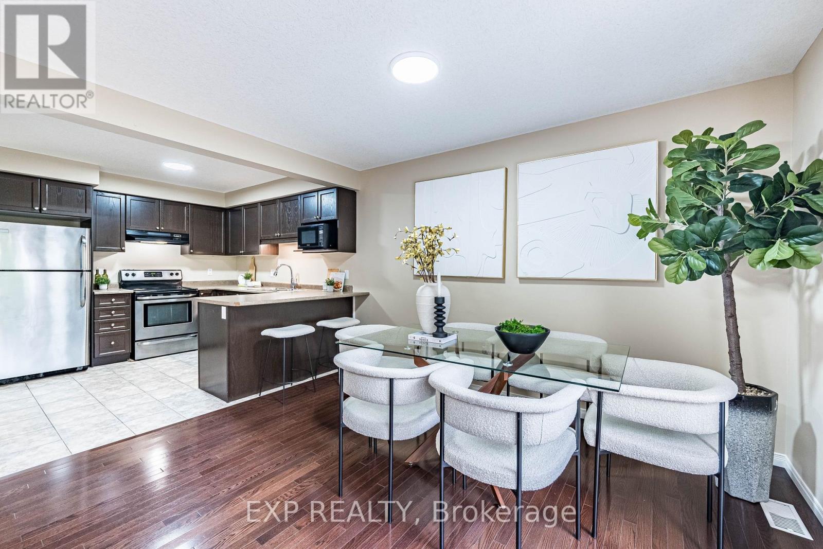 1 - 42 Fallowfield Drive, Kitchener, Ontario  N2C 0A8 - Photo 11 - X12484341