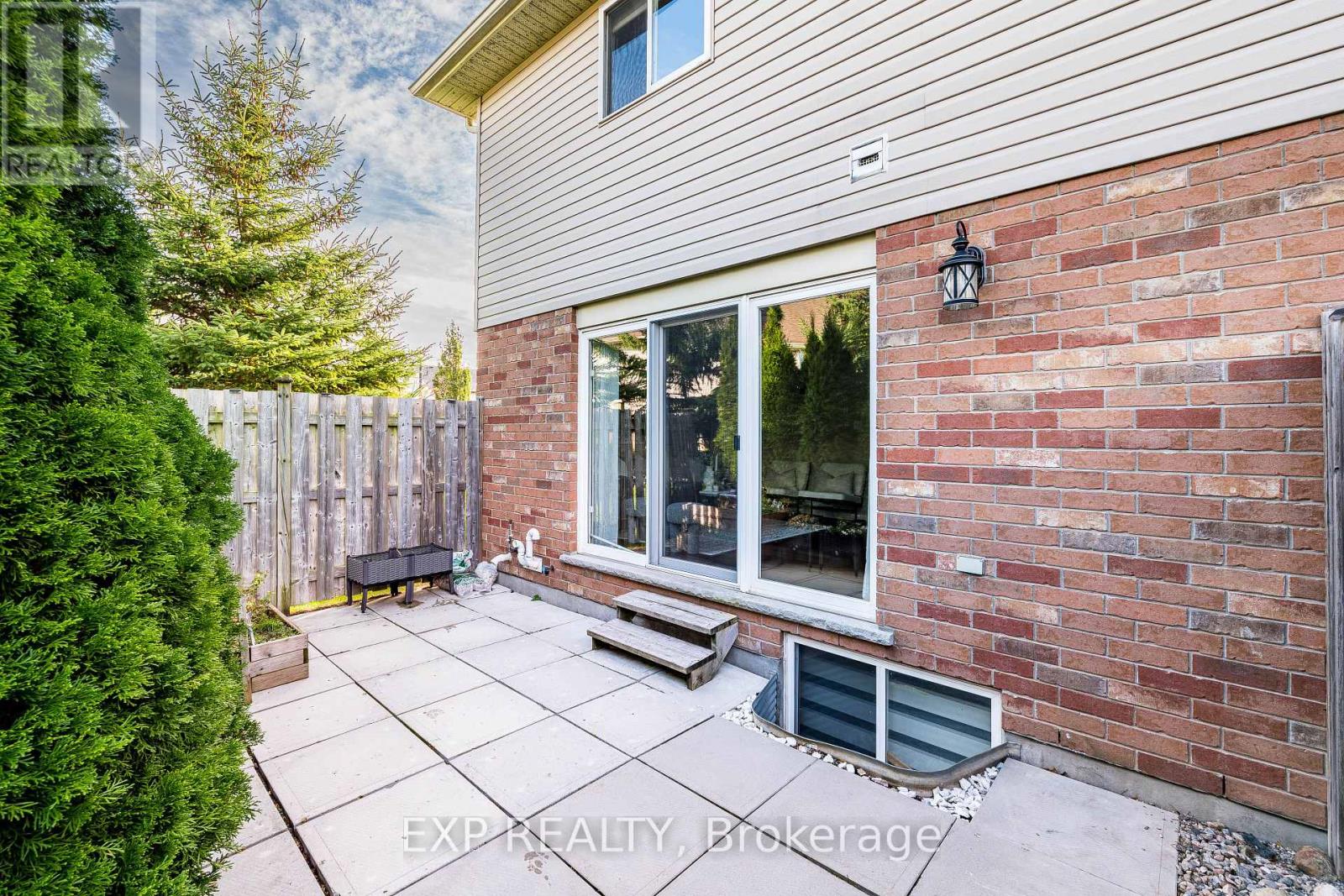 1 - 42 Fallowfield Drive, Kitchener, Ontario  N2C 0A8 - Photo 29 - X12484341