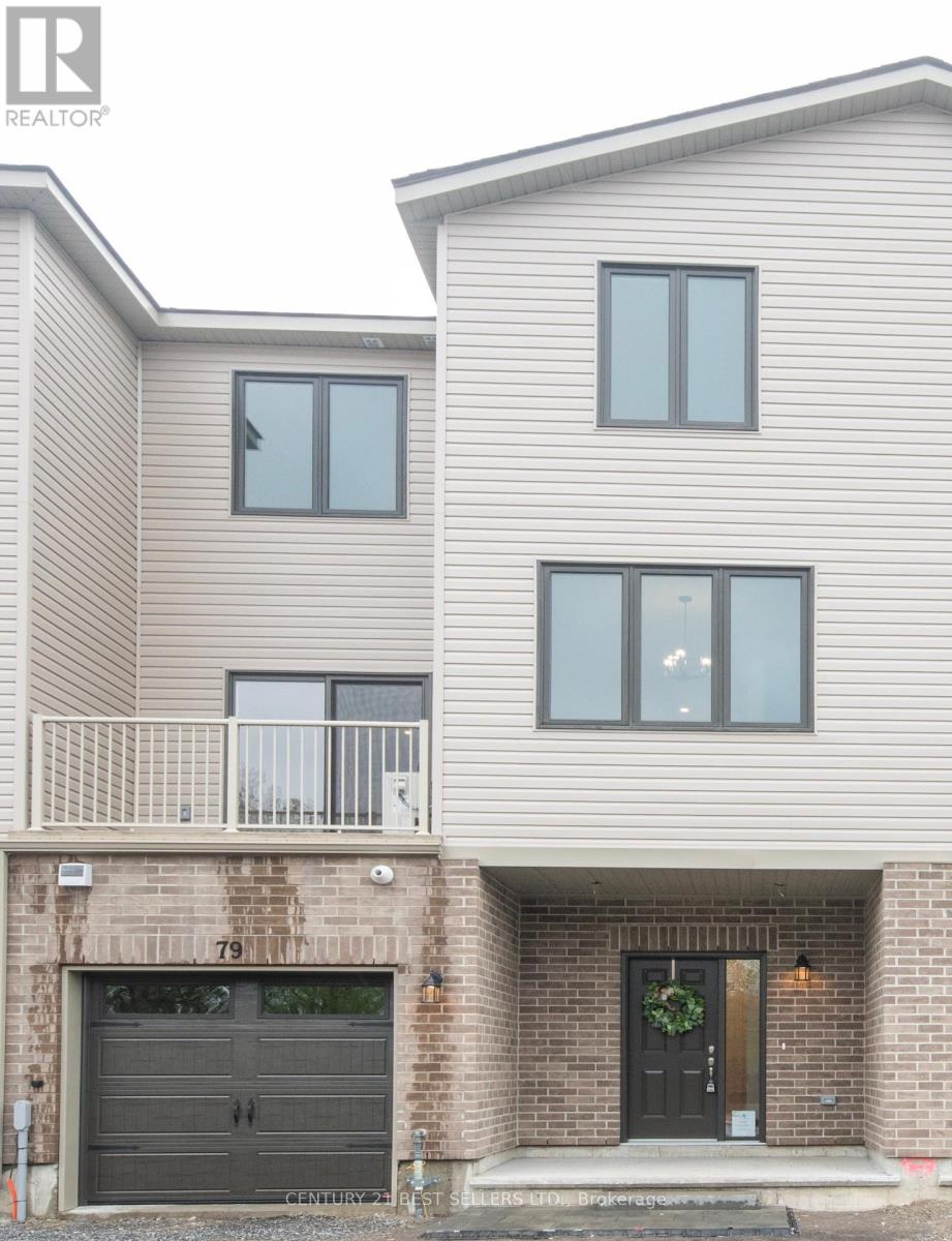 79 Buchanan Avenue, Prince Edward County, Ontario  K0K 2T0 - Photo 2 - X12484348