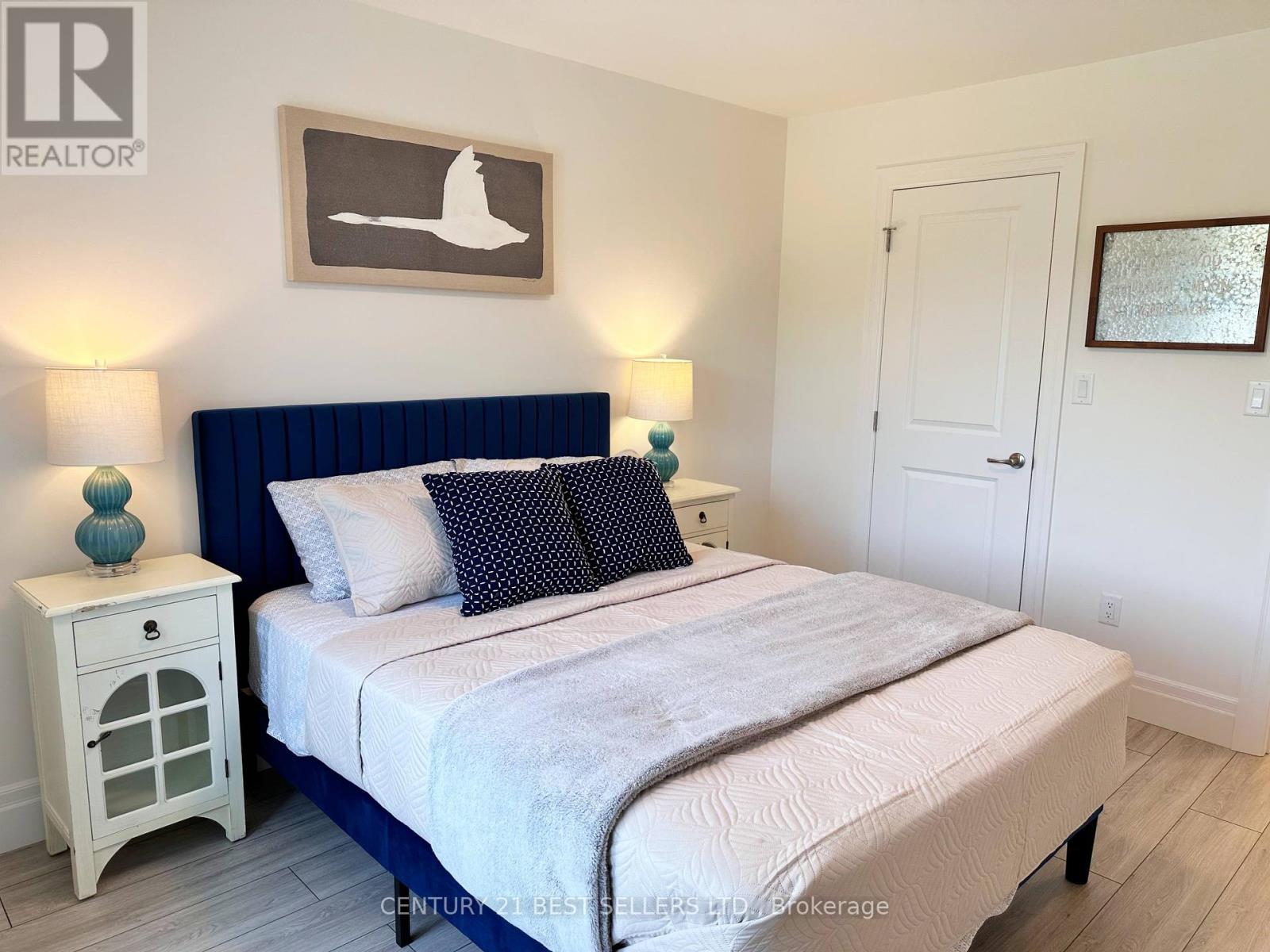 79 Buchanan Avenue, Prince Edward County, Ontario  K0K 2T0 - Photo 21 - X12484348