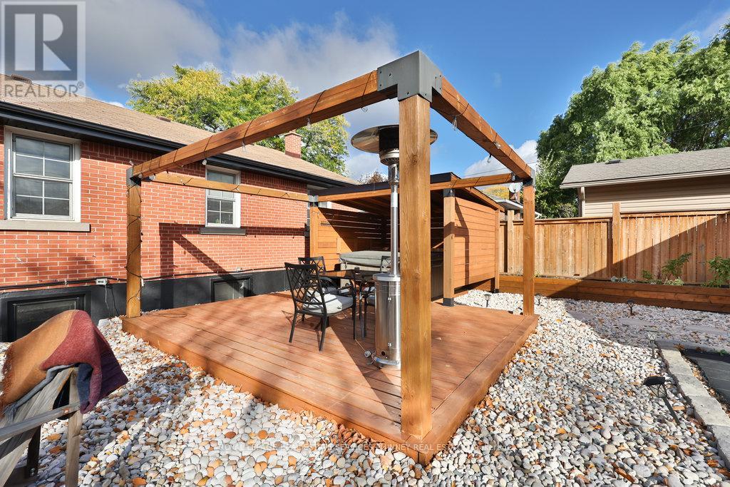 Upper - 47 Castlefield Drive, Hamilton, Ontario  L8T 3R1 - Photo 33 - X12484354