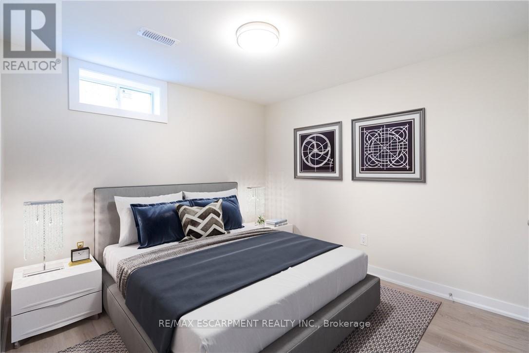 130 West 34th Street, Hamilton, Ontario  L9C 5K3 - Photo 17 - X12484364