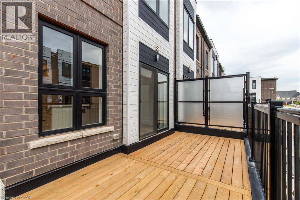 70 Kenesky Drive Unit# 16, Waterdown, Ontario  L0R 2H7 - Photo 12 - 40782552