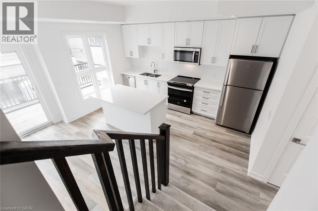 70 Kenesky Drive Unit# 16, Waterdown, Ontario  L0R 2H7 - Photo 16 - 40782552