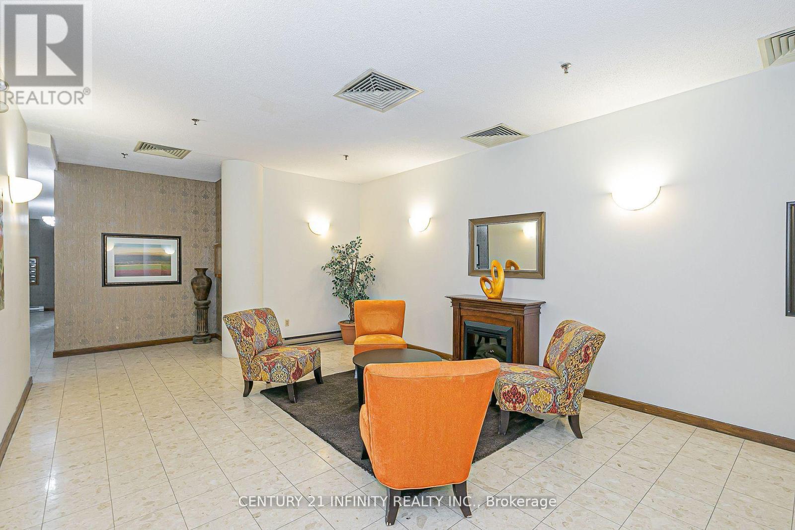 306 - 80 Athol Street E, Oshawa, Ontario L1H 8B7 - Photo 2 - E12484466