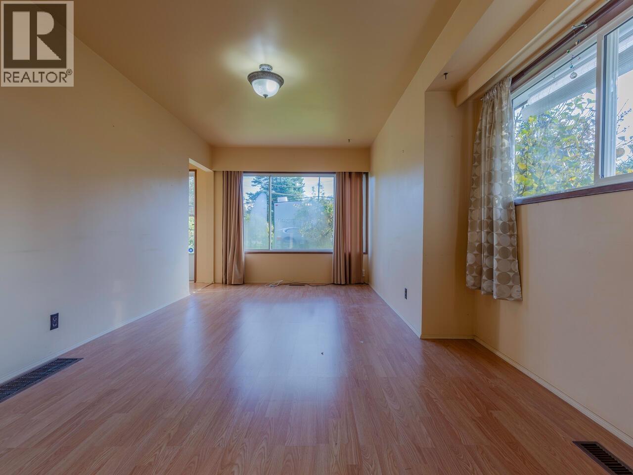 12187 227 St, Maple Ridge, British Columbia  V2X 6J6 - Photo 3 - R3062146