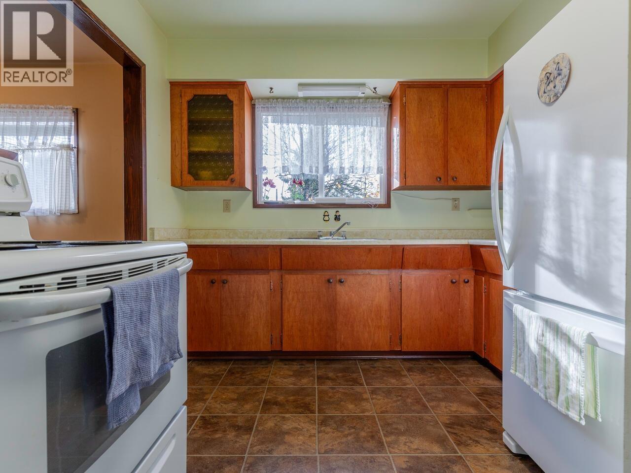 12187 227 St, Maple Ridge, British Columbia  V2X 6J6 - Photo 7 - R3062146