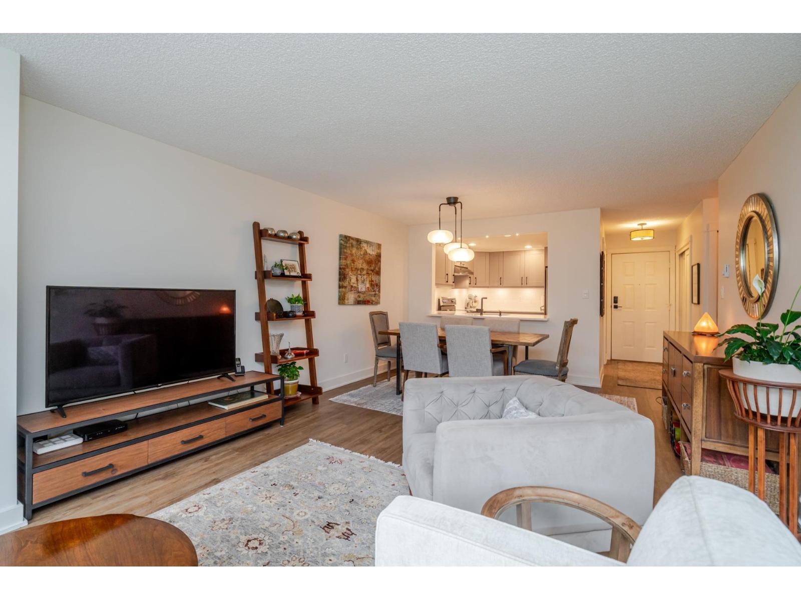 211 1280 Fir Street, Surrey, British Columbia  V4B 4B1 - Photo 13 - R3061588