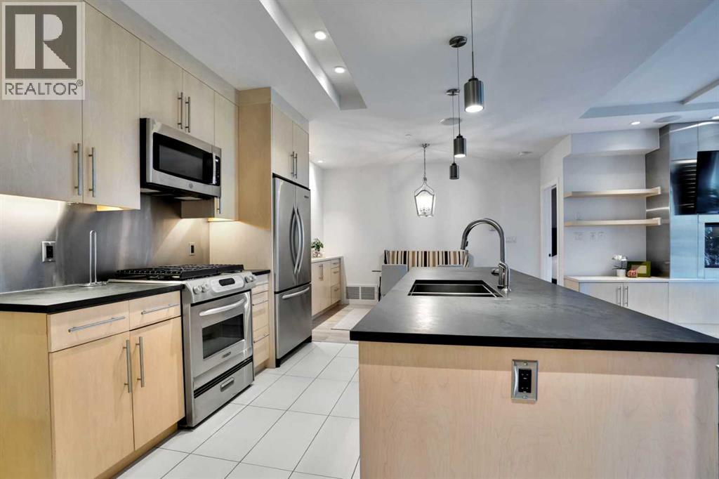 205, 701 3 Avenue Sw, Calgary, Alberta  T2P 5R3 - Photo 11 - A2256429