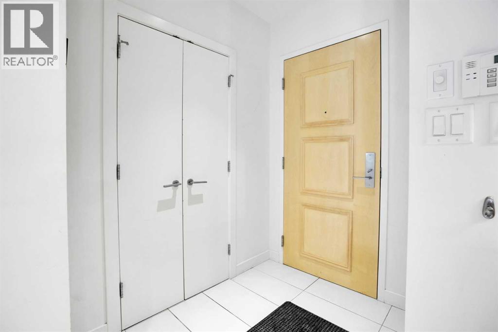 205, 701 3 Avenue Sw, Calgary, Alberta  T2P 5R3 - Photo 2 - A2256429