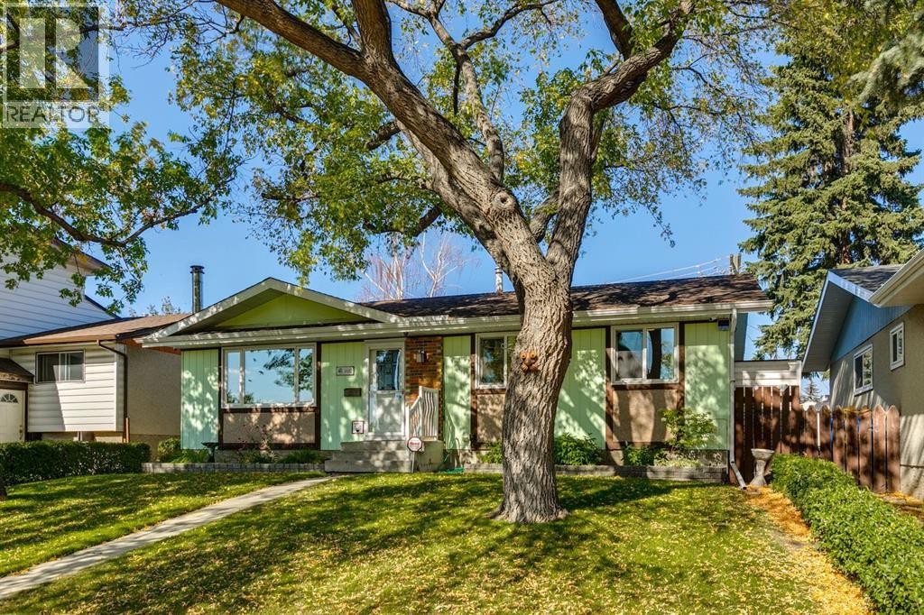 360 Malvern Close NE, Calgary, Alberta