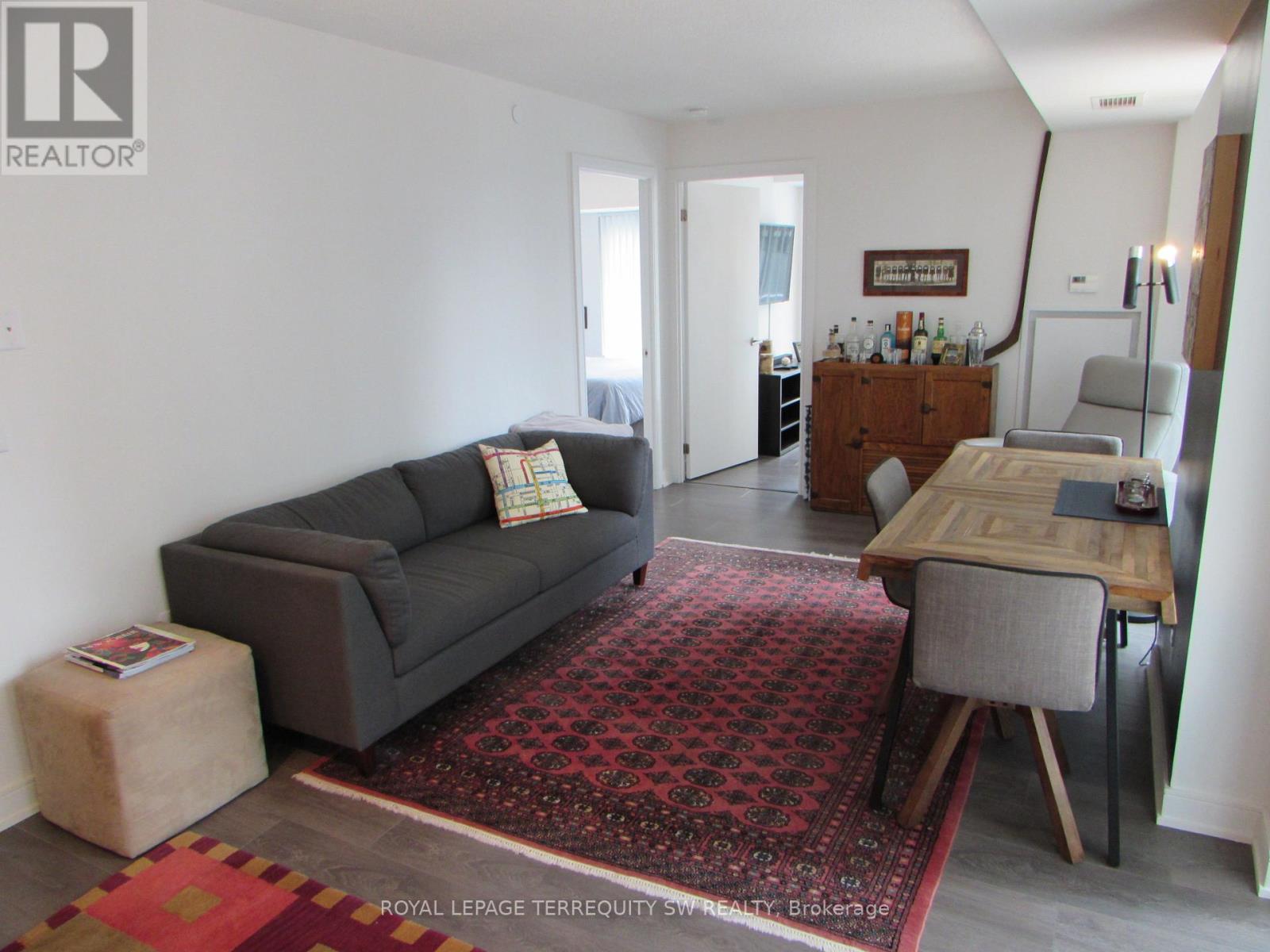 1129 - 525 Adelaide Street W, Toronto, Ontario  M5V 0N7 - Photo 16 - C12482446