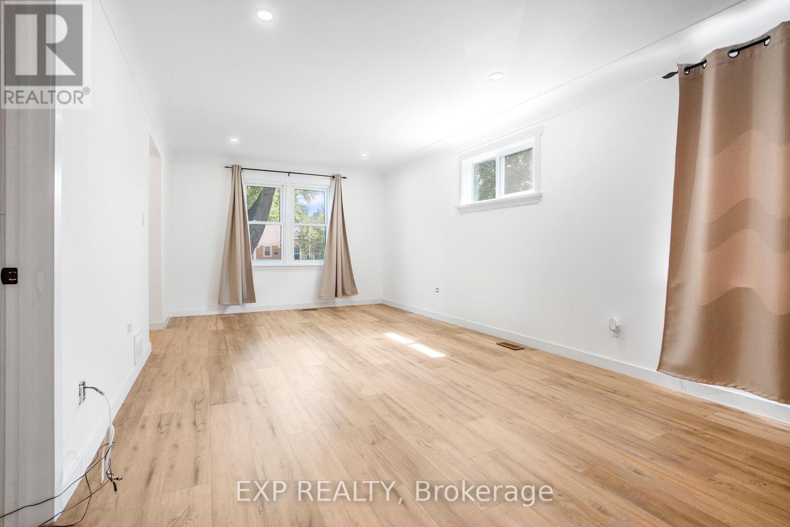 187 Forest Street, Chatham-Kent, Ontario  N7L 2A7 - Photo 8 - X12484417