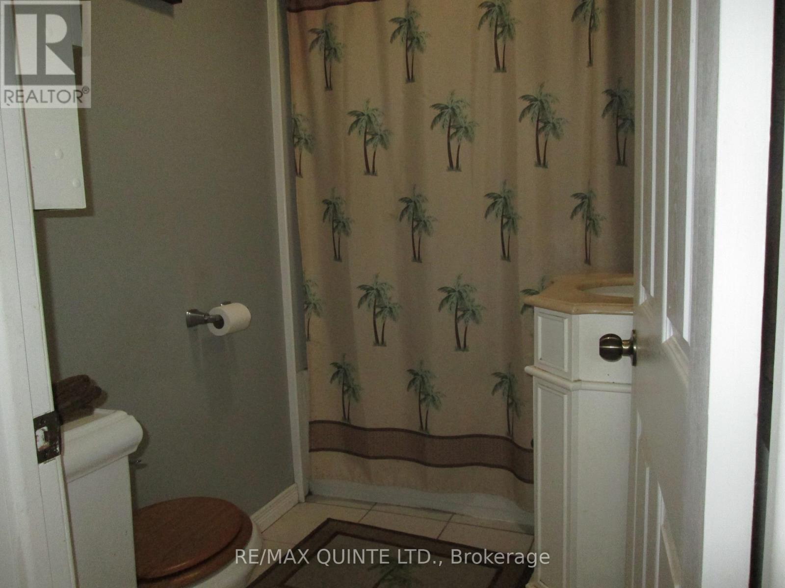 112 Parkview Road, Prince Edward County (Ameliasburg Ward), Ontario  K0K 1L0 - Photo 9 - X12484424