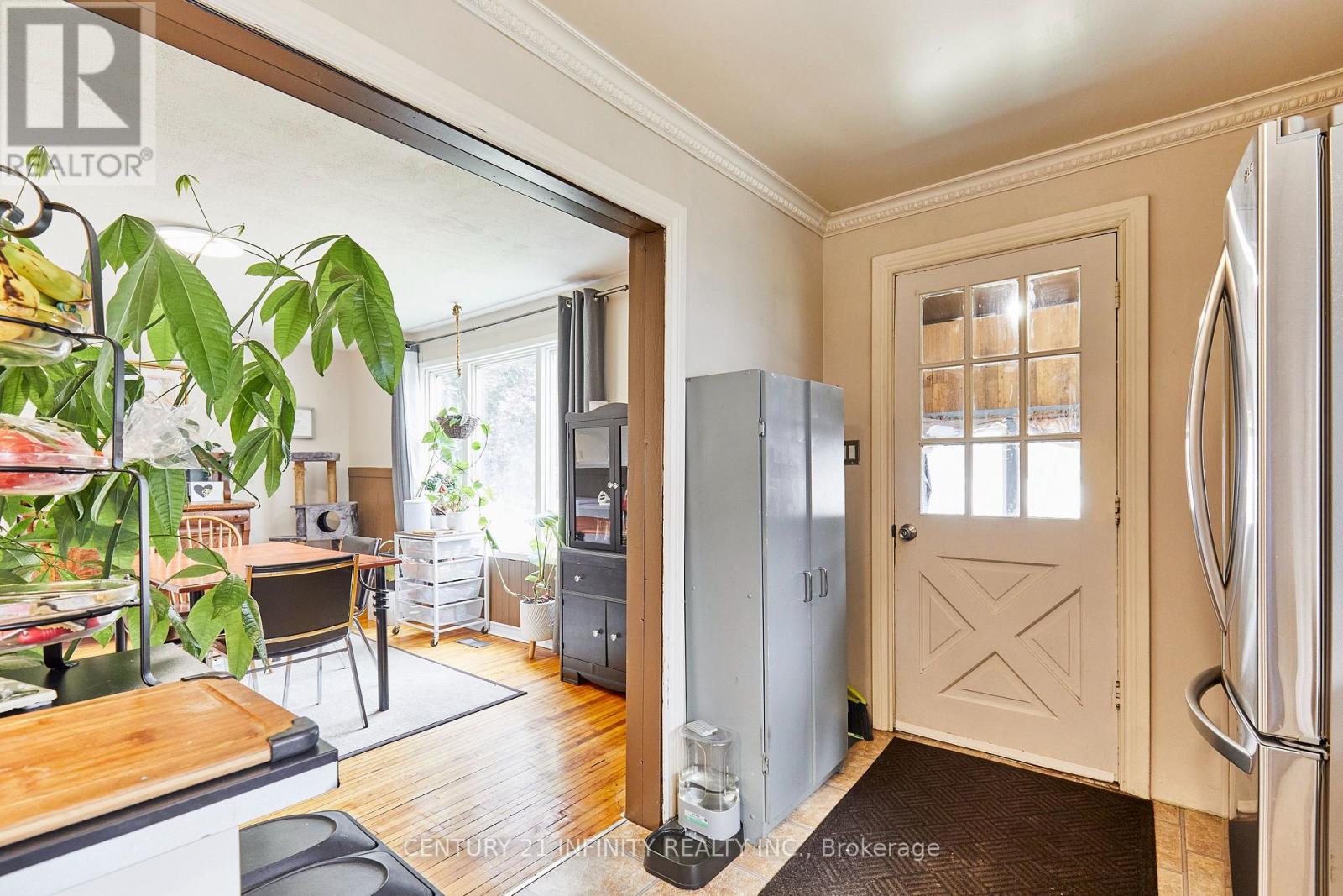 35 Caroline Street, Port Hope, Ontario  L1A 1Y6 - Photo 3 - X12484427