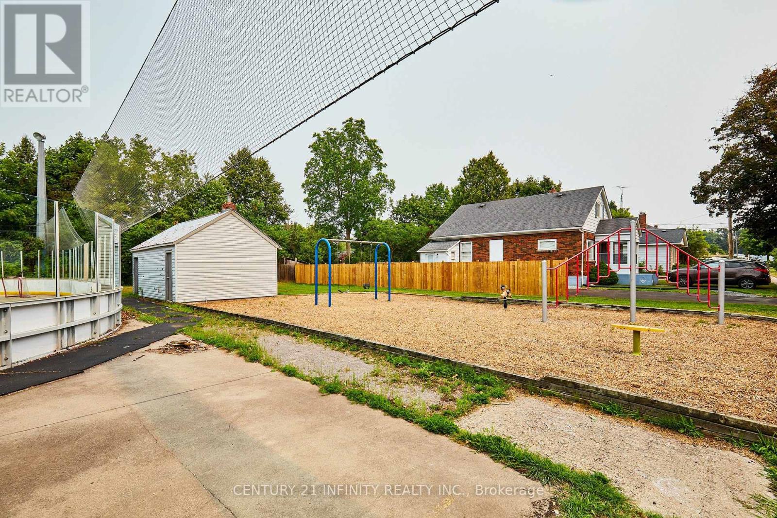 35 Caroline Street, Port Hope, Ontario  L1A 1Y6 - Photo 38 - X12484427