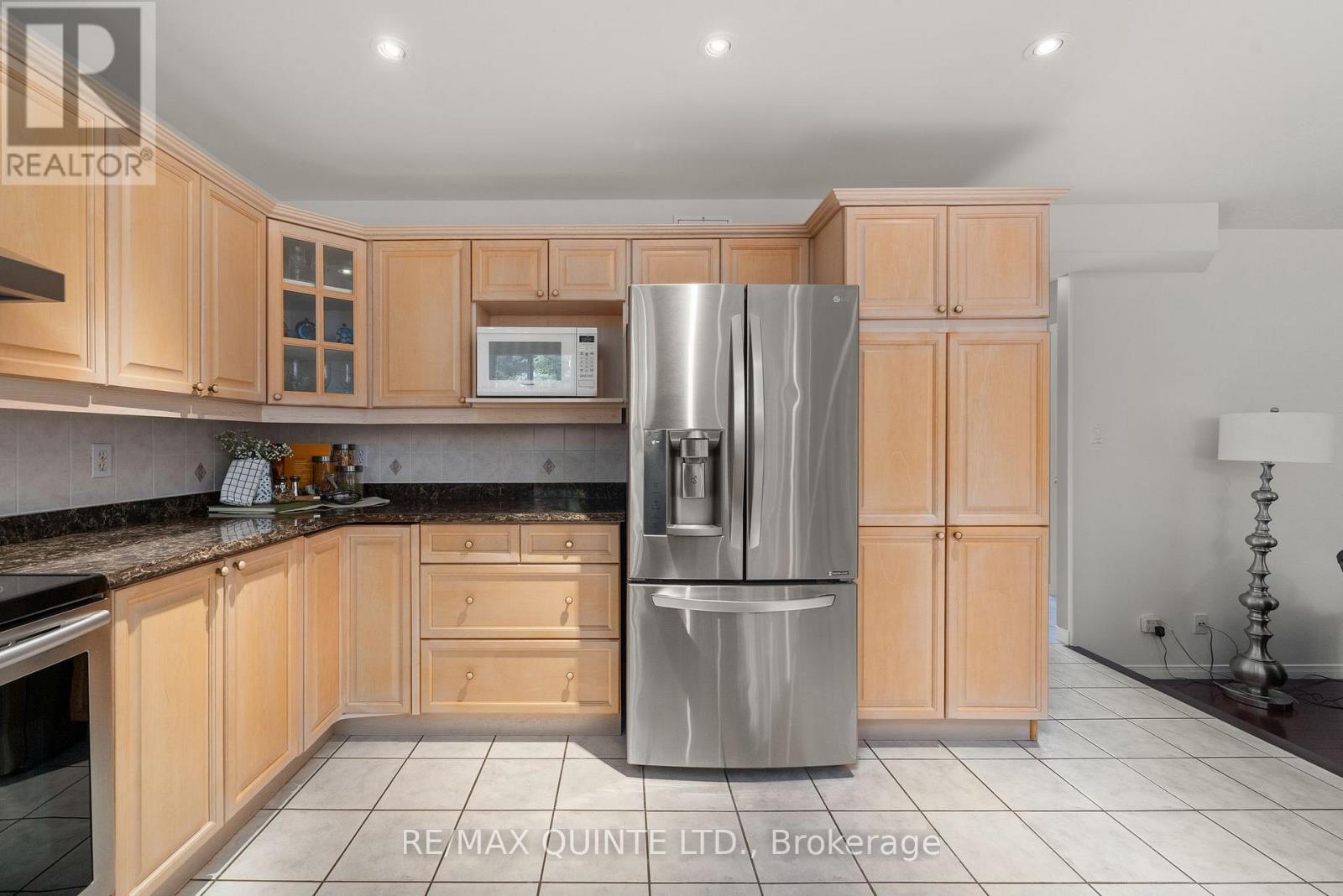 14 Hilton Place, Belleville, Ontario K8P 5N2 - Photo 11 - X12484431