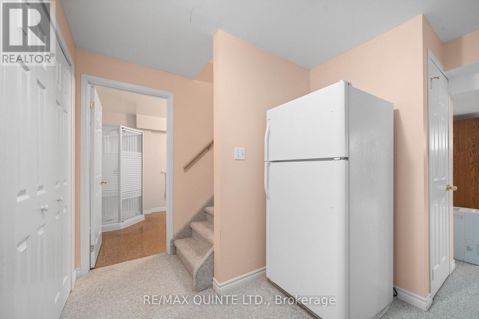 14 Hilton Place, Belleville, Ontario K8P 5N2 - Photo 27 - X12484431