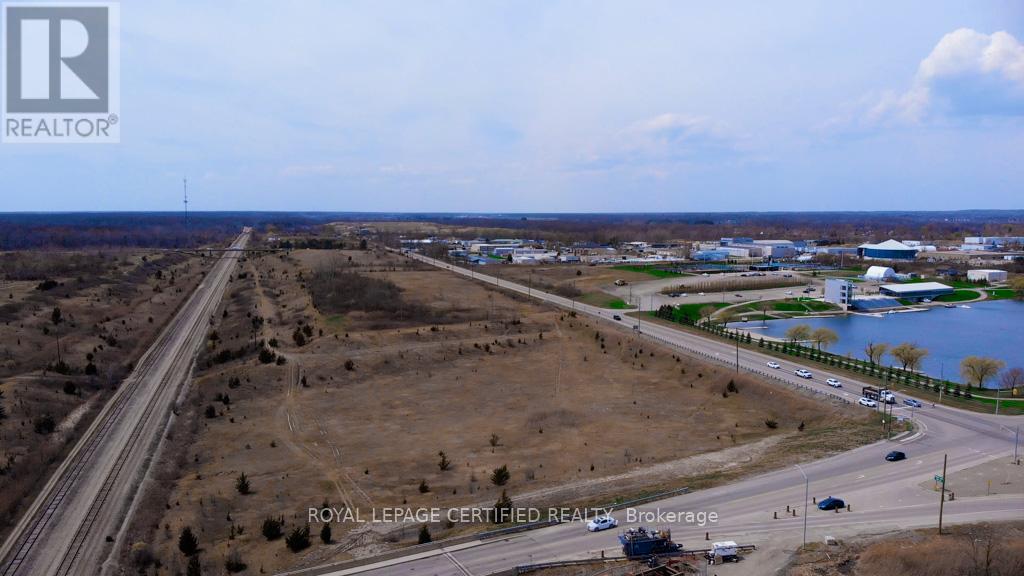 (Hwy 58 A & Canal Bank ) - 226 Crafters Crescent, Welland, Ontario  L3B 5N7 - Photo 10 - X12108582