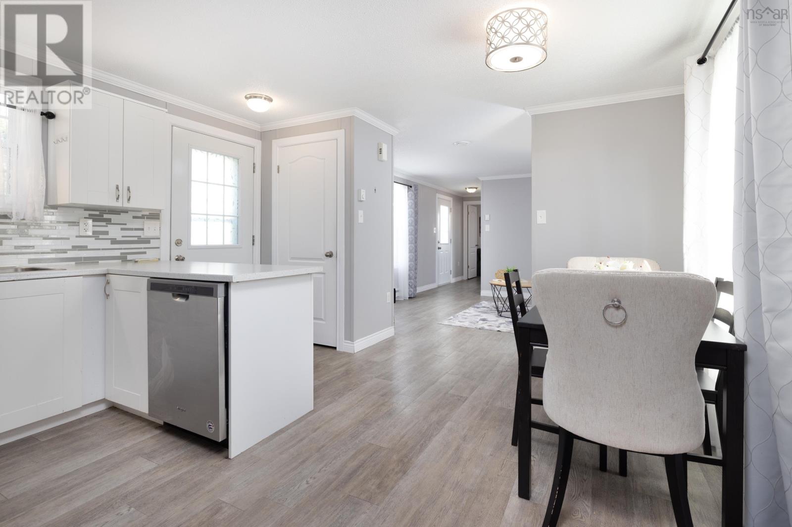 452 Glen Rise Drive, Beaver Bank, Nova Scotia  B4E 1M5 - Photo 5 - 202524395