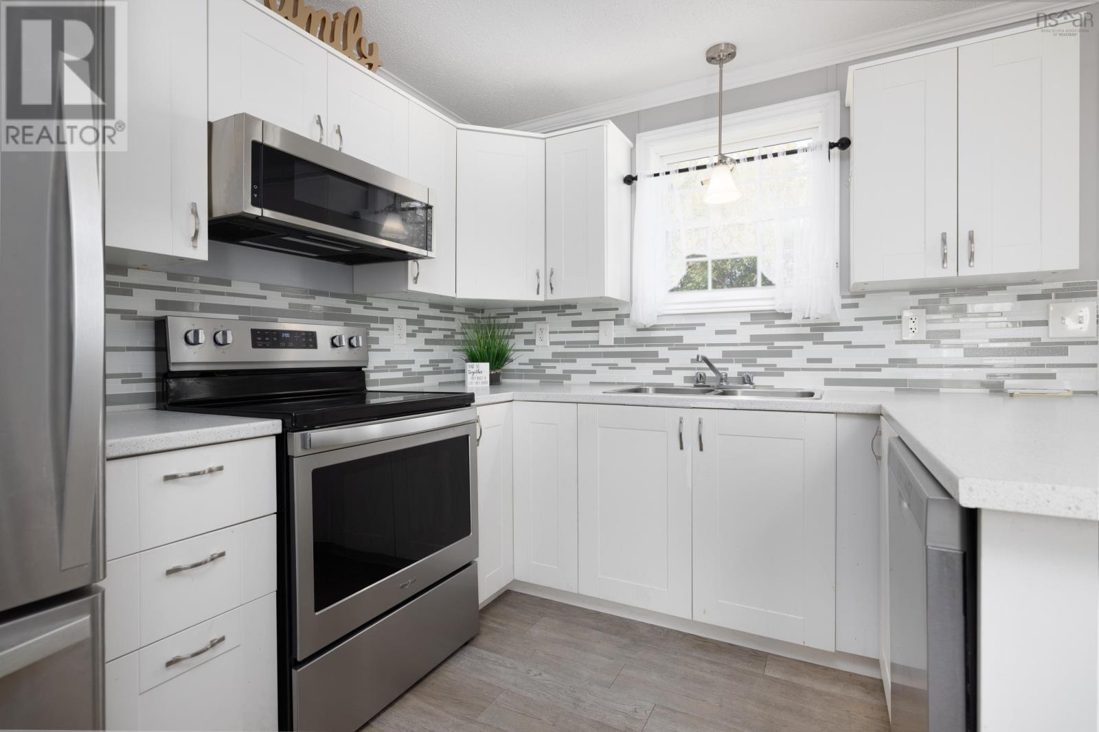 452 Glen Rise Drive, Beaver Bank, Nova Scotia  B4E 1M5 - Photo 7 - 202524395