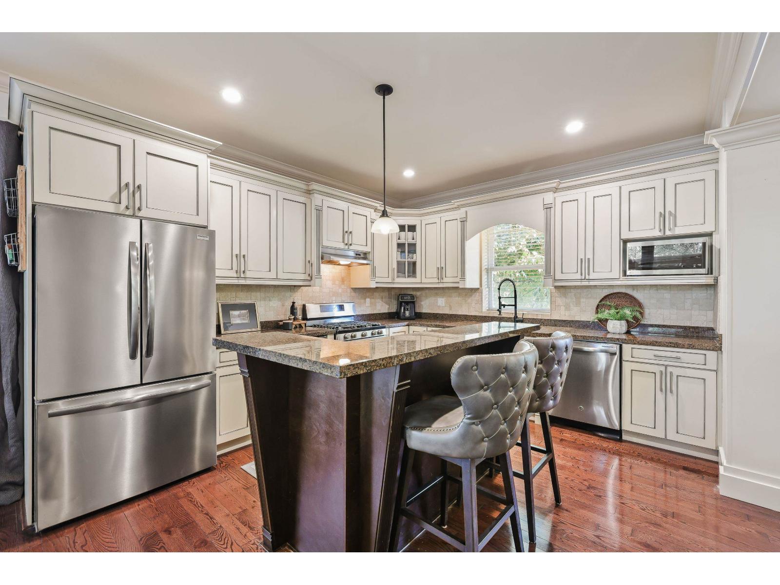 5017 223 Street, Langley, British Columbia V2Y 2V4 - Photo 5 - R3052093