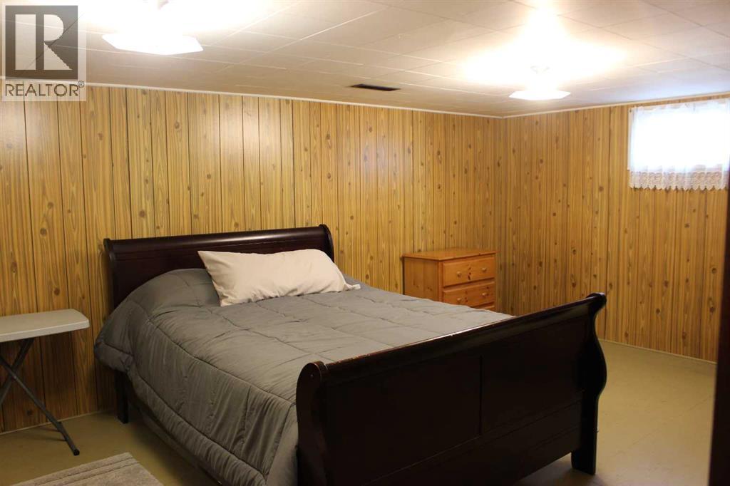 408 Rogers Avenue, Picture Butte, Alberta  T0K 1V0 - Photo 14 - A2267149