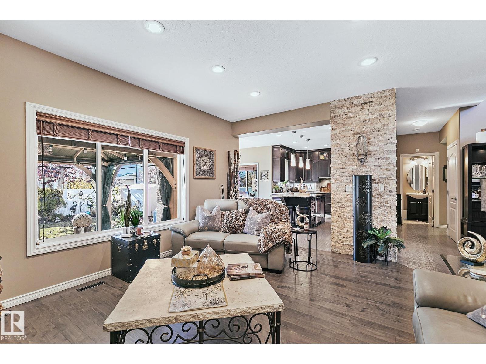 8619 160 Av Nw, Edmonton, Alberta  T5Z 3H9 - Photo 8 - E4463674