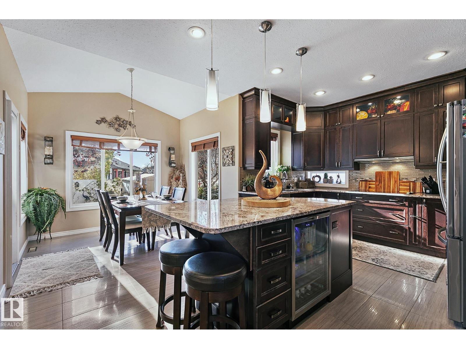 8619 160 Av Nw, Edmonton, Alberta  T5Z 3H9 - Photo 10 - E4463674
