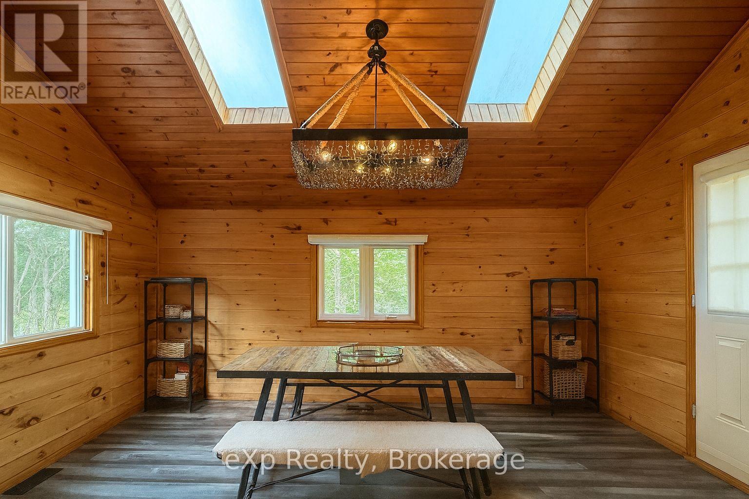 1382 Muskoka Rd 169 N, Gravenhurst, Ontario  P1P 1R2 - Photo 16 - X12414111