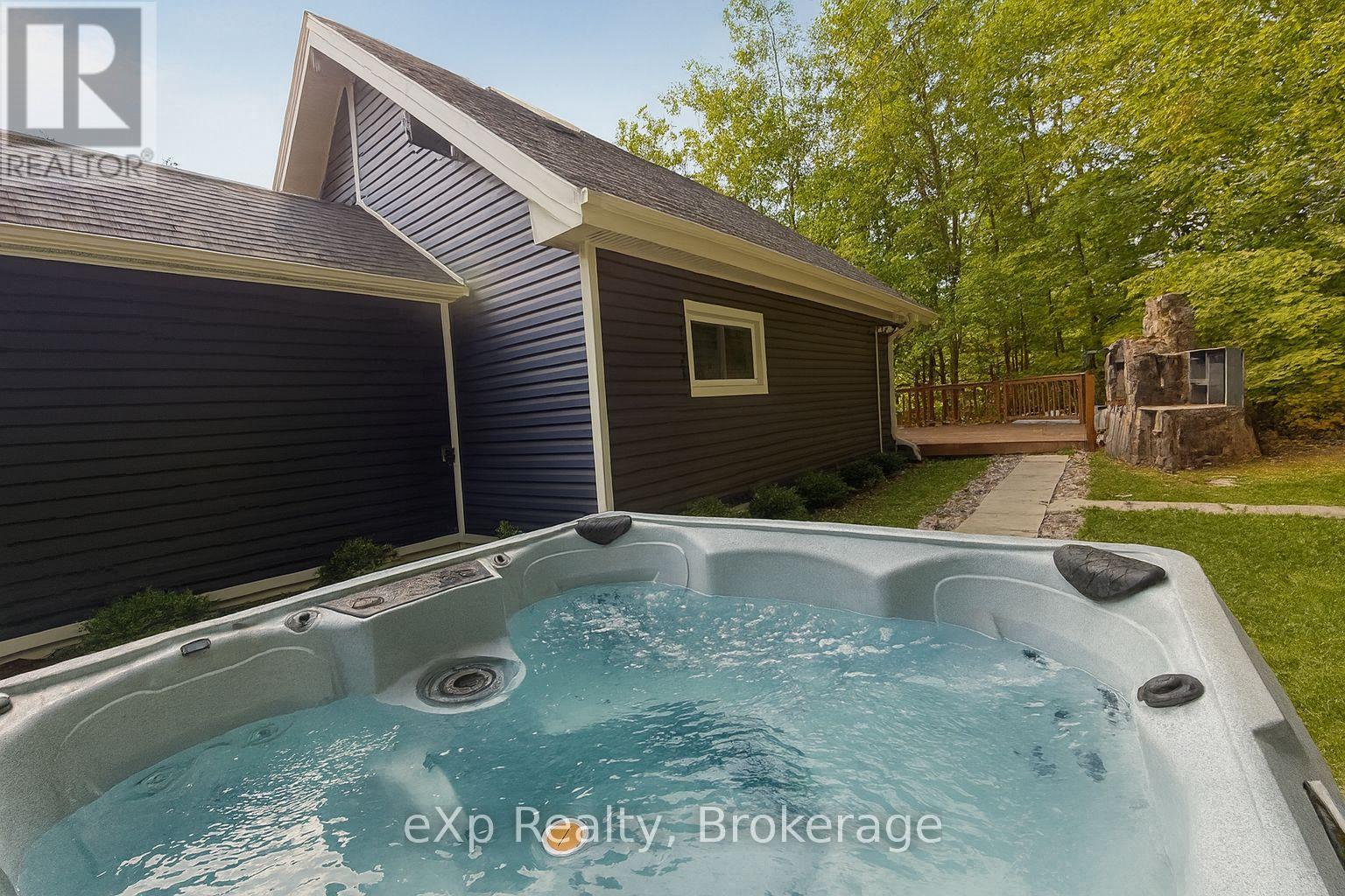 1382 Muskoka Rd 169 N, Gravenhurst, Ontario  P1P 1R2 - Photo 36 - X12414111