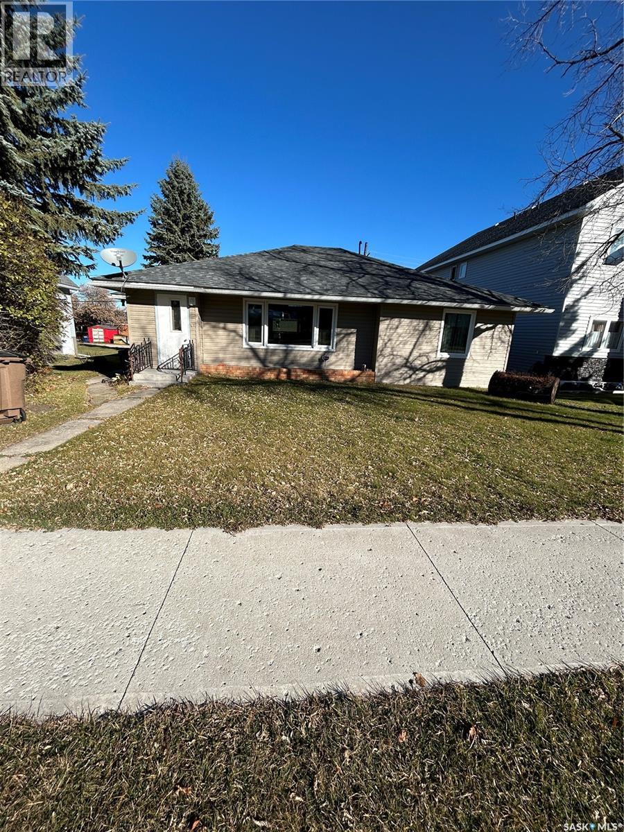 112 2nd AVENUE W, Kelvington, Saskatchewan