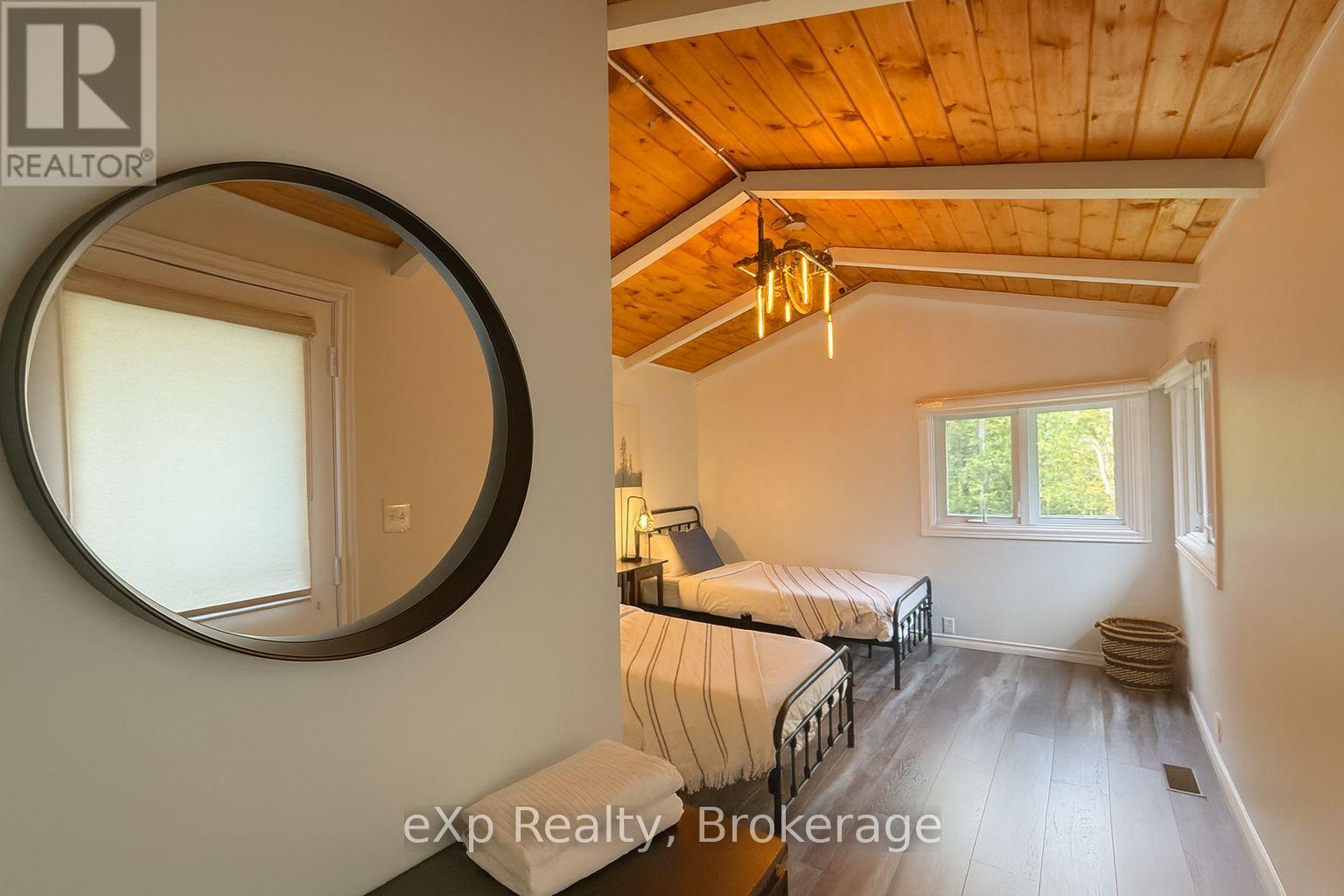 1382 Muskoka Rd 169 N, Gravenhurst, Ontario  P1P 1R2 - Photo 6 - X12414111