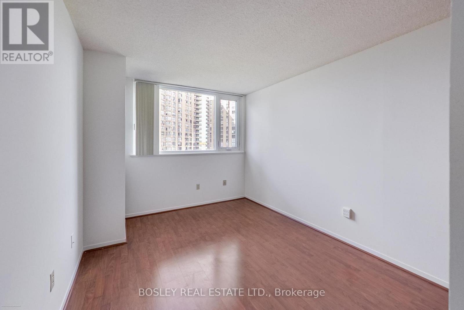 902 - 75 Wynford Heights Crescent, Toronto, Ontario  M3C 3H9 - Photo 15 - C12484421