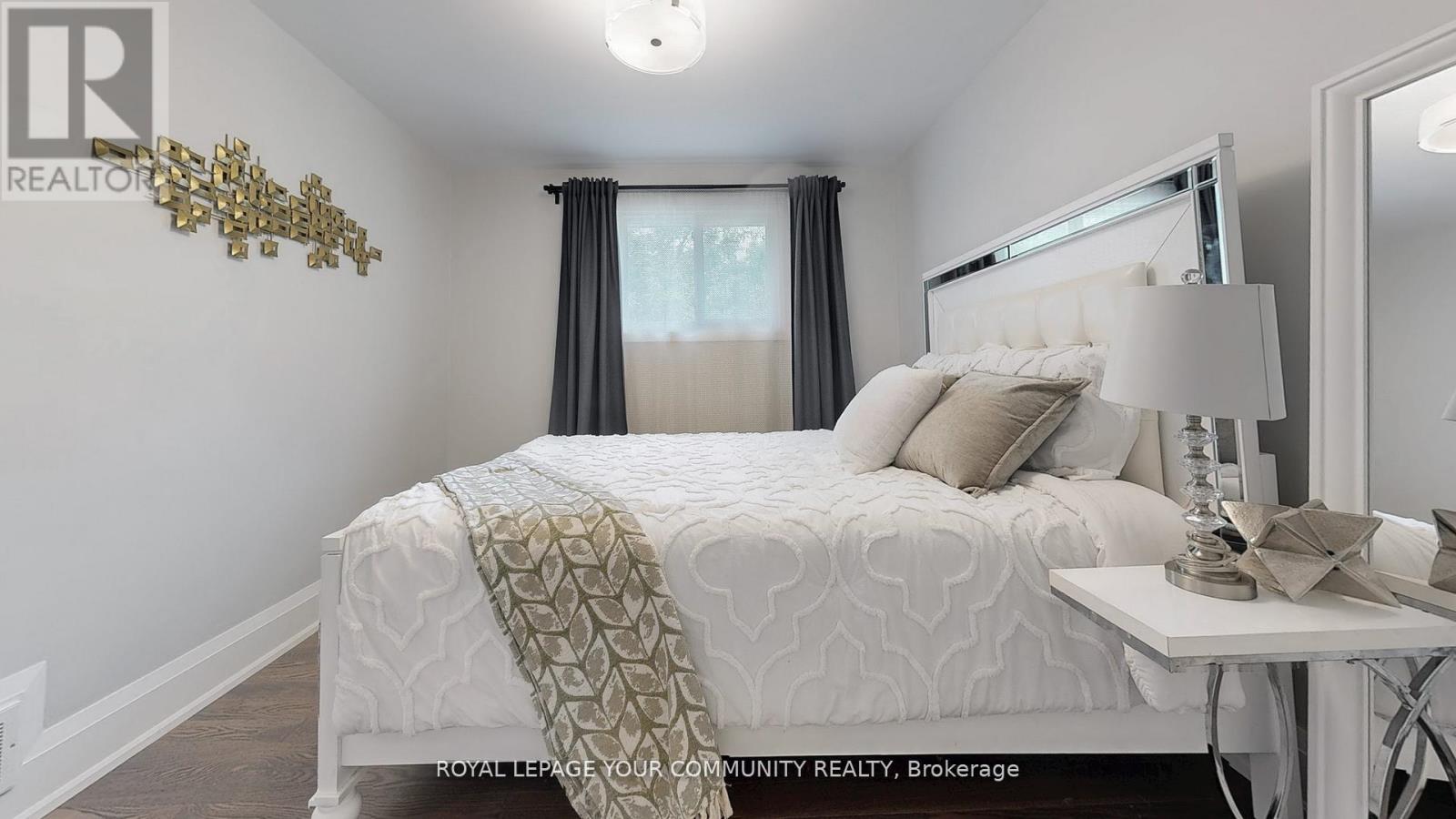 29 Manadon Drive, Toronto, Ontario  M2M 1W8 - Photo 20 - C12484428